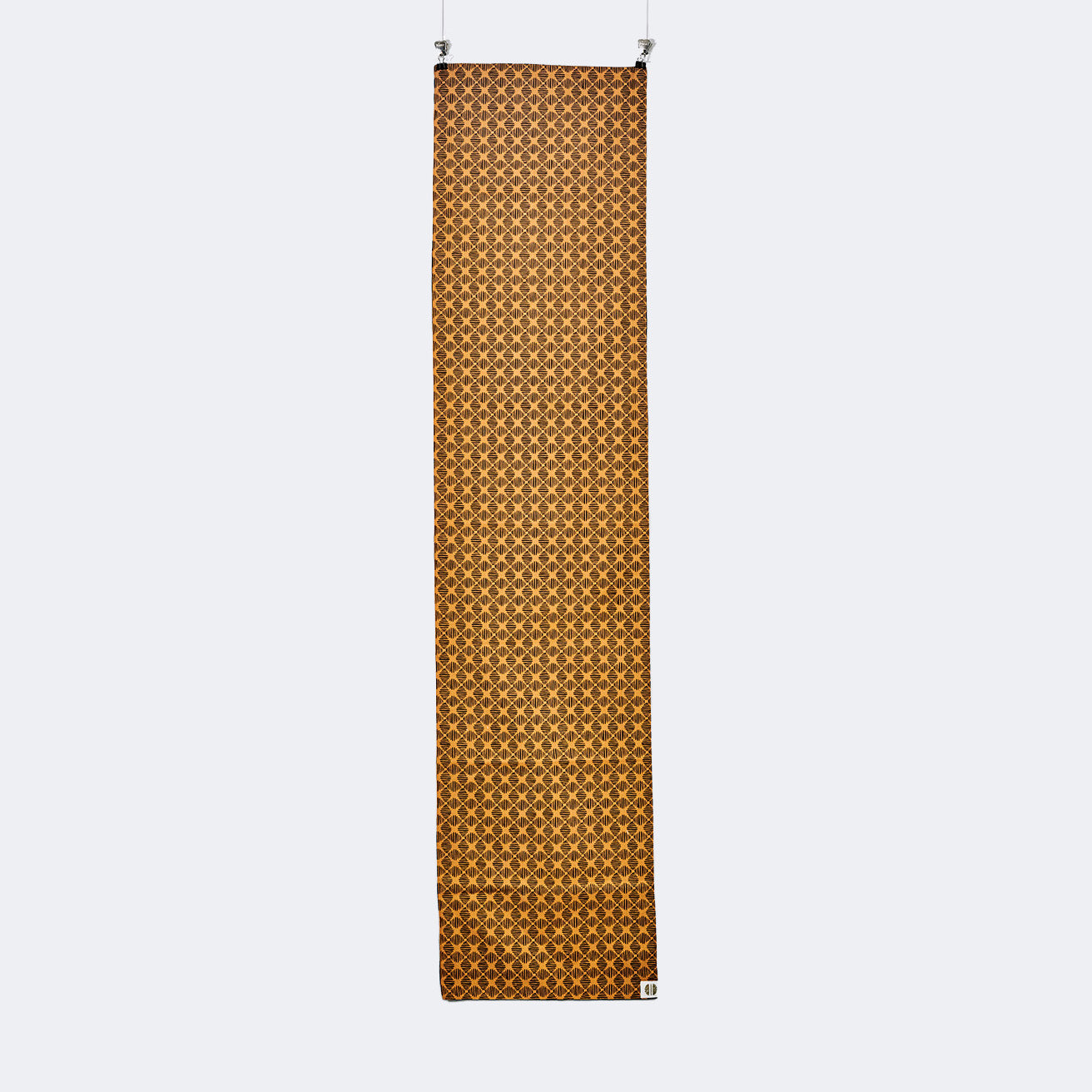 Designer’s Pattern Table Runner (Pelita)