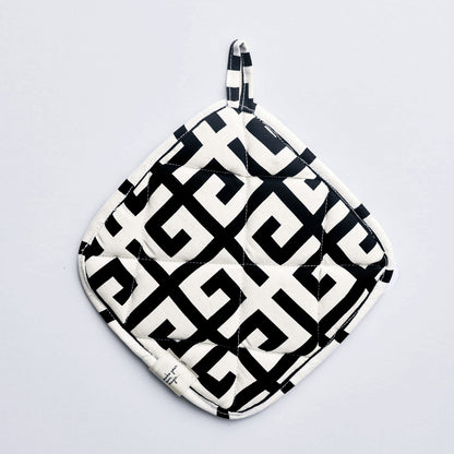 Pot Holder (The Maze)