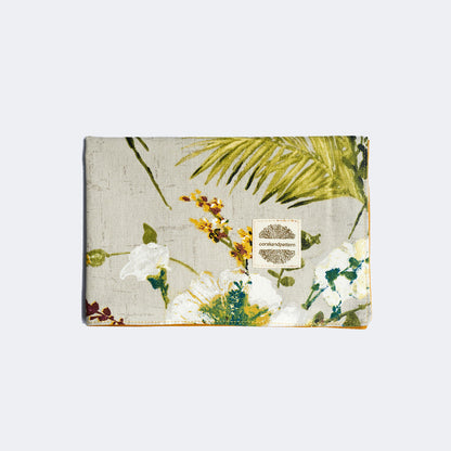 Designer’s Pattern Table Runner (Garden in the Kitchen)