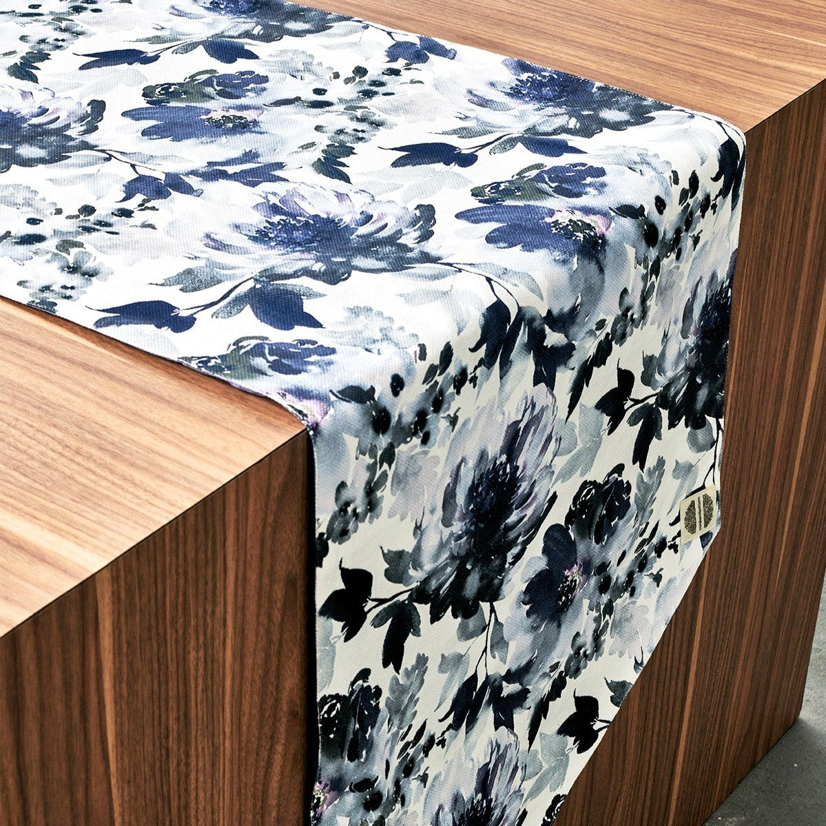 Designer’s Pattern Table Runner (Indigo Blume)
